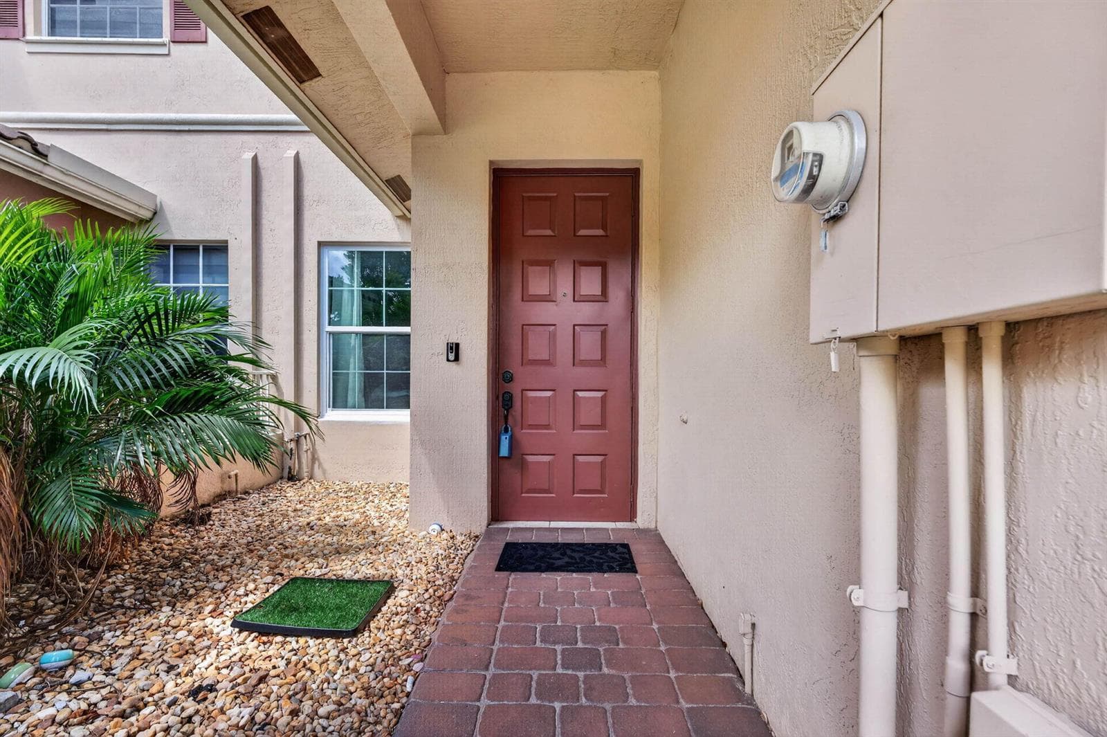 3355 Lakeside Drive, Davie FL 33328 photo 4