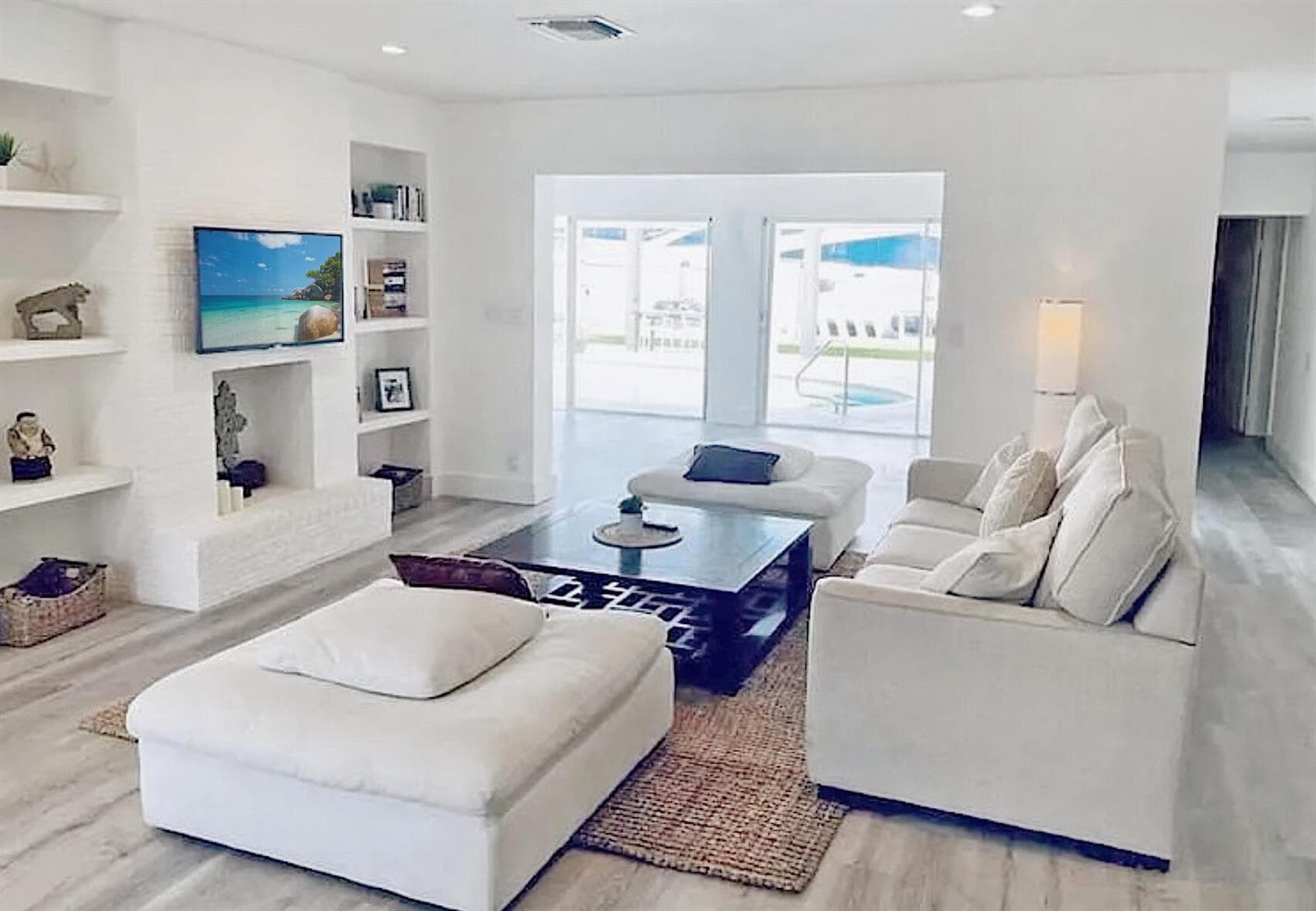 1919 Sunrise Key Boulevard, Fort Lauderdale FL 33304 photo 2