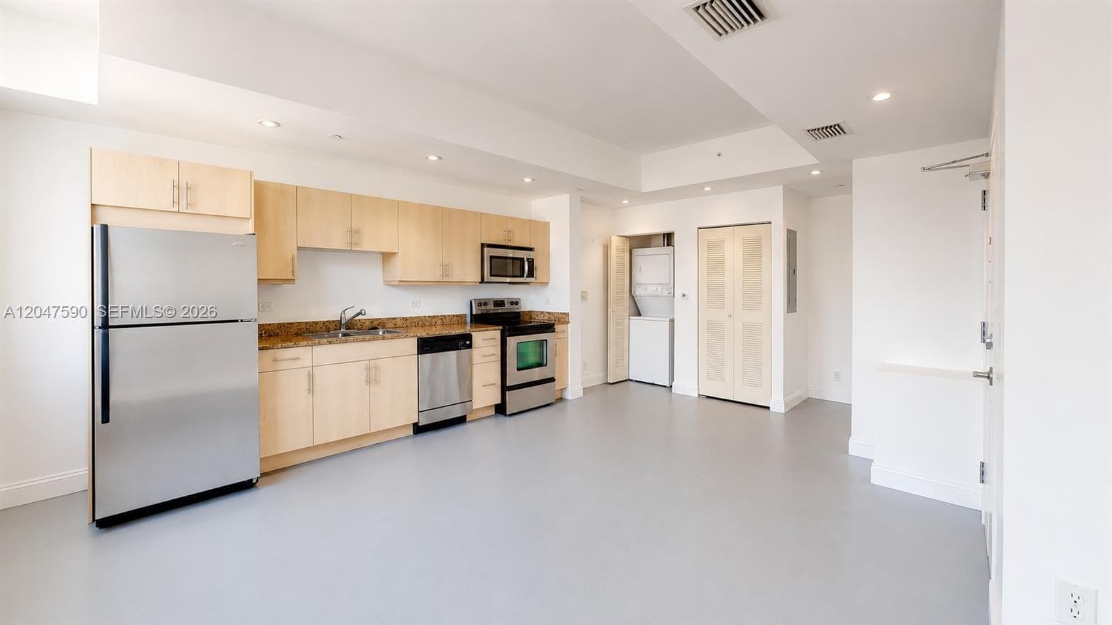 111 E Flagler St # 810, Miami FL 33131