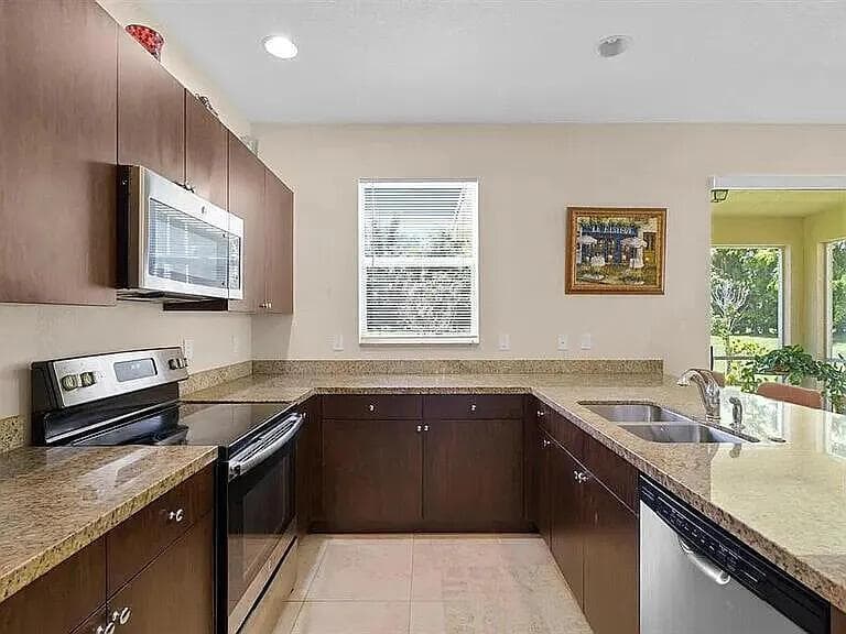 1513 NW Cataluna Circle, Port St. Lucie FL 34986 photo 3