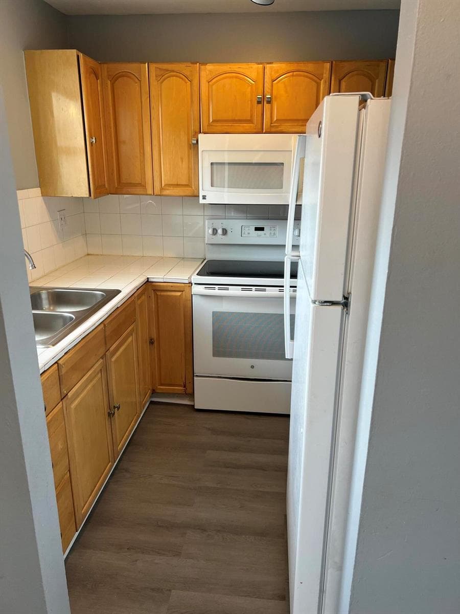 20 SW 108th Avenue # F4, Sweetwater FL 33174 photo 4