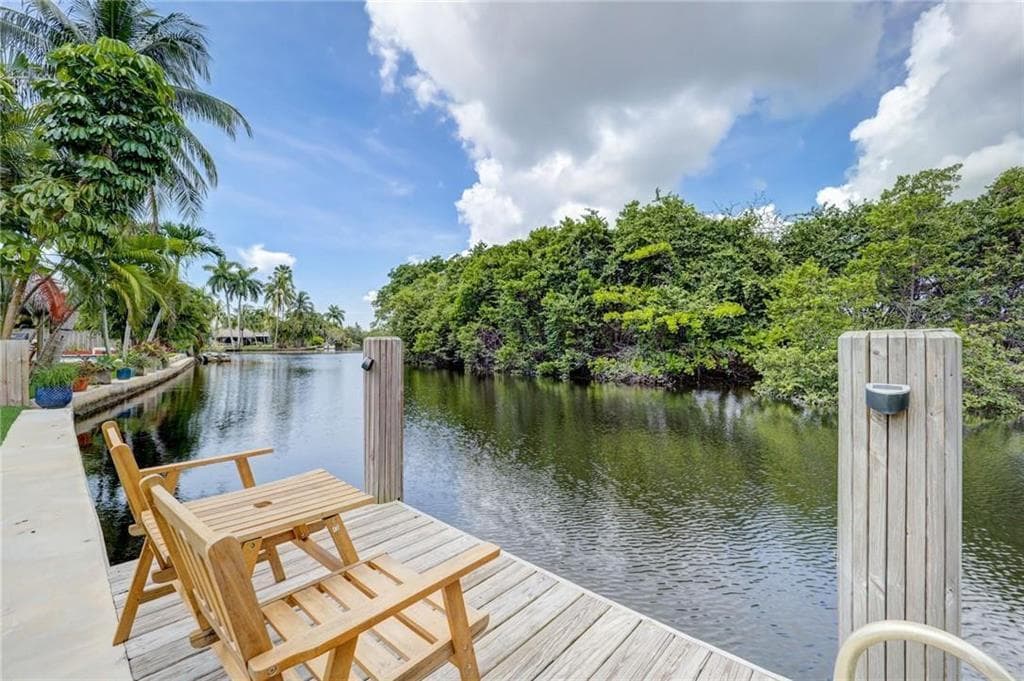 50 NE 30th Court # 2, Wilton Manors FL 33334 photo 2