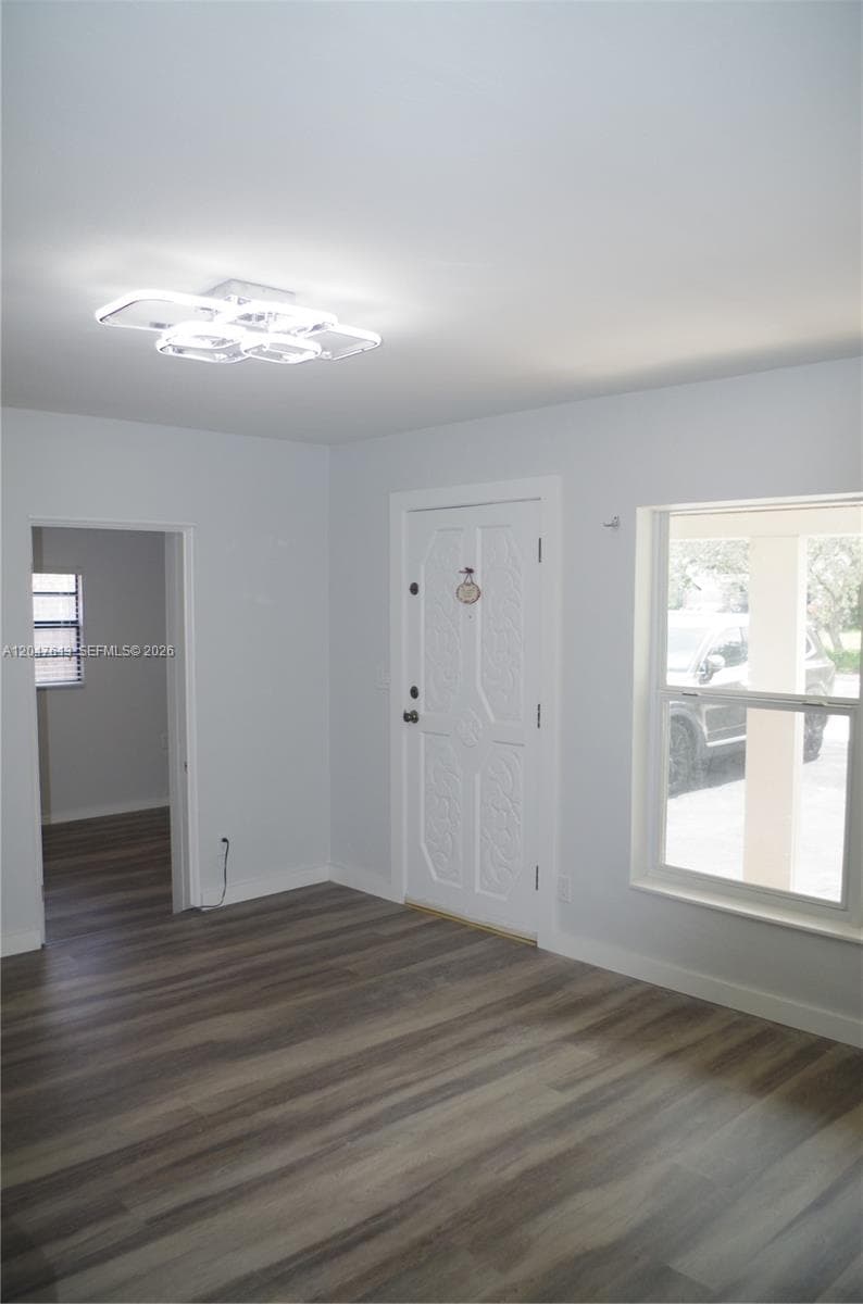 5465 N Andrews Ave, Oakland Park FL 33309 photo 3
