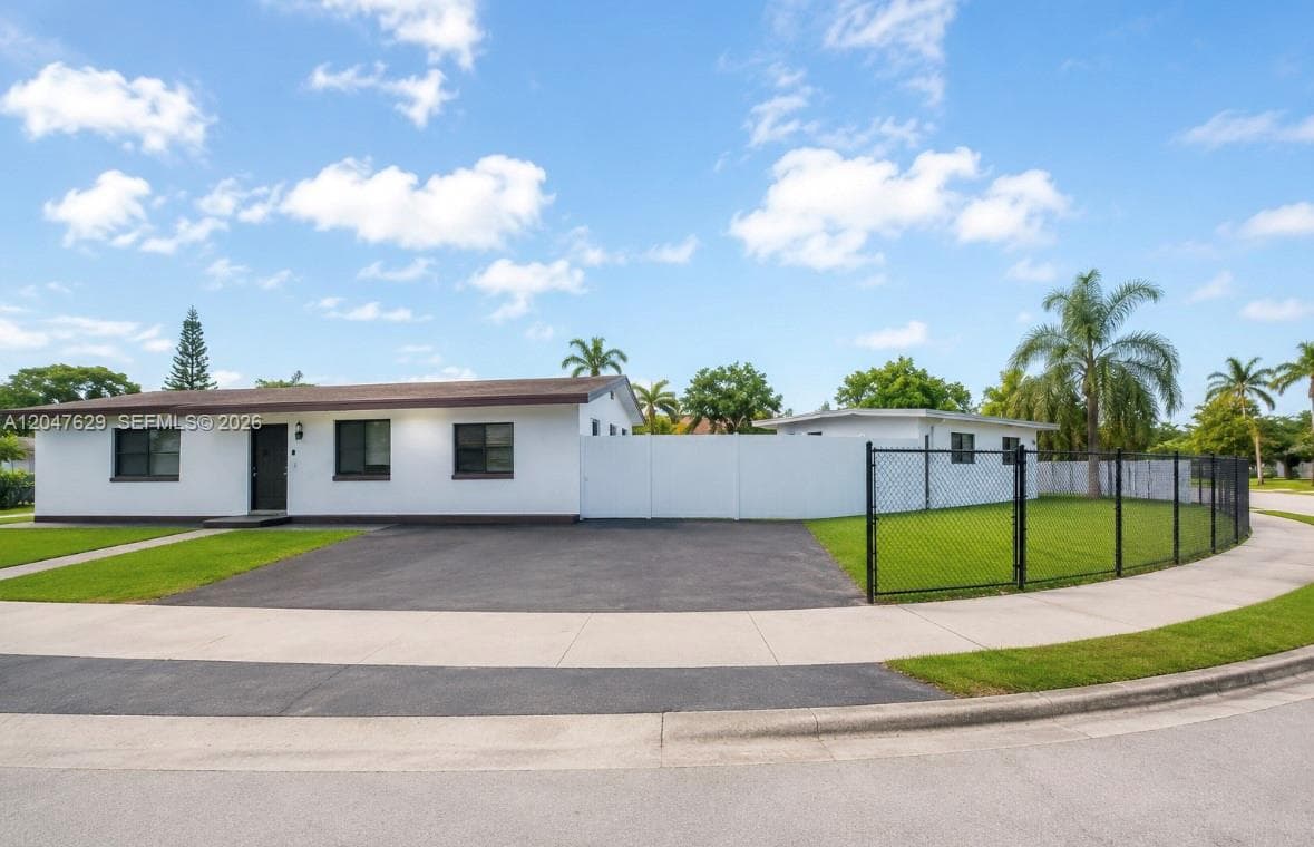 10955 SW 223rd St, Miami FL 33170