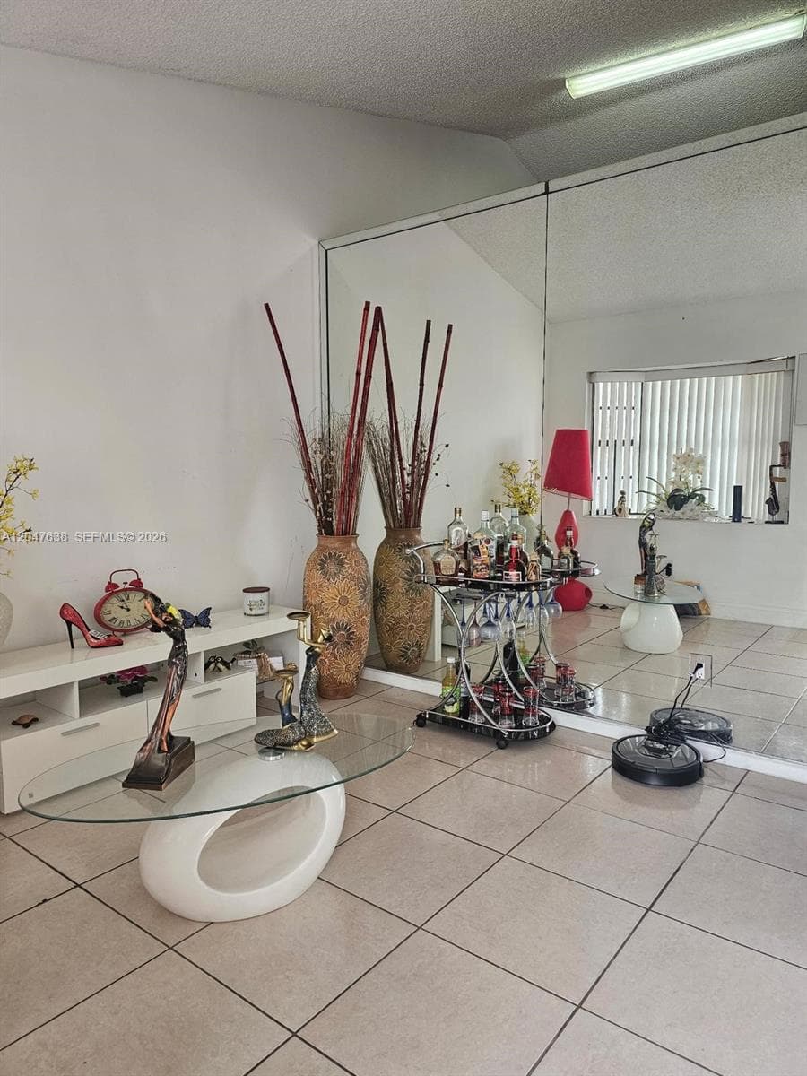 8805 NW 113th St, Hialeah Gardens FL 33018 photo 5