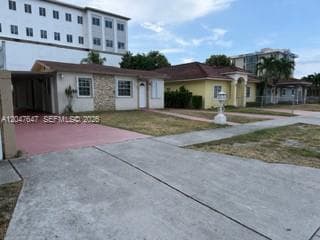525 E 24th St, Hialeah FL 33013 photo 2