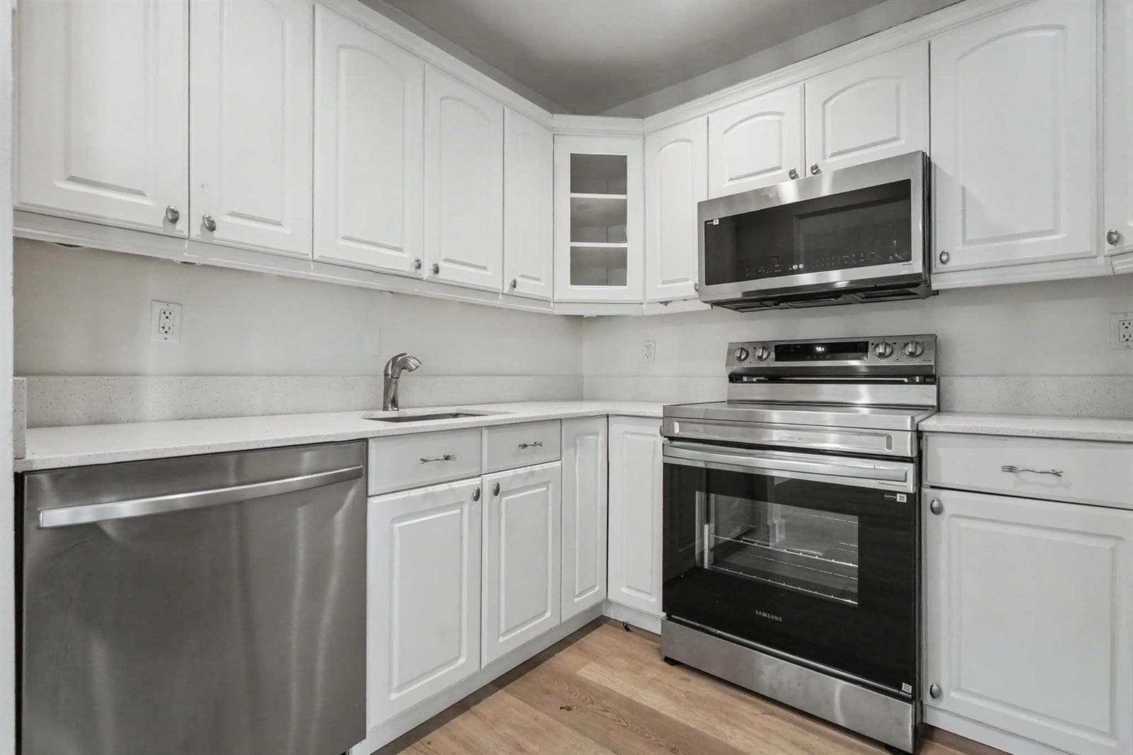 130 Cypress Club Drive # 309, Pompano Beach FL 33060 photo 2