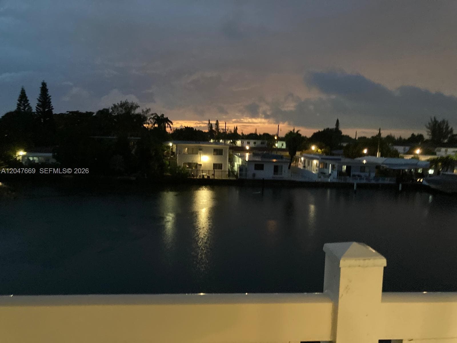 7900 Tatum Waterway Dr # 305, Miami Beach FL 33141 photo 2