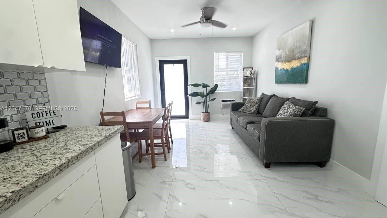 320 SW 29th Rd # Cottage, Miami FL 33129 photo 2