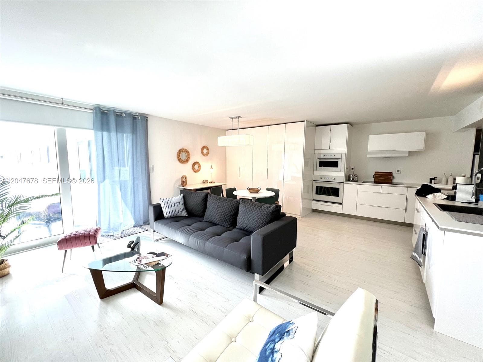 345 Ocean Dr # 525, Miami Beach FL 33139 photo 3