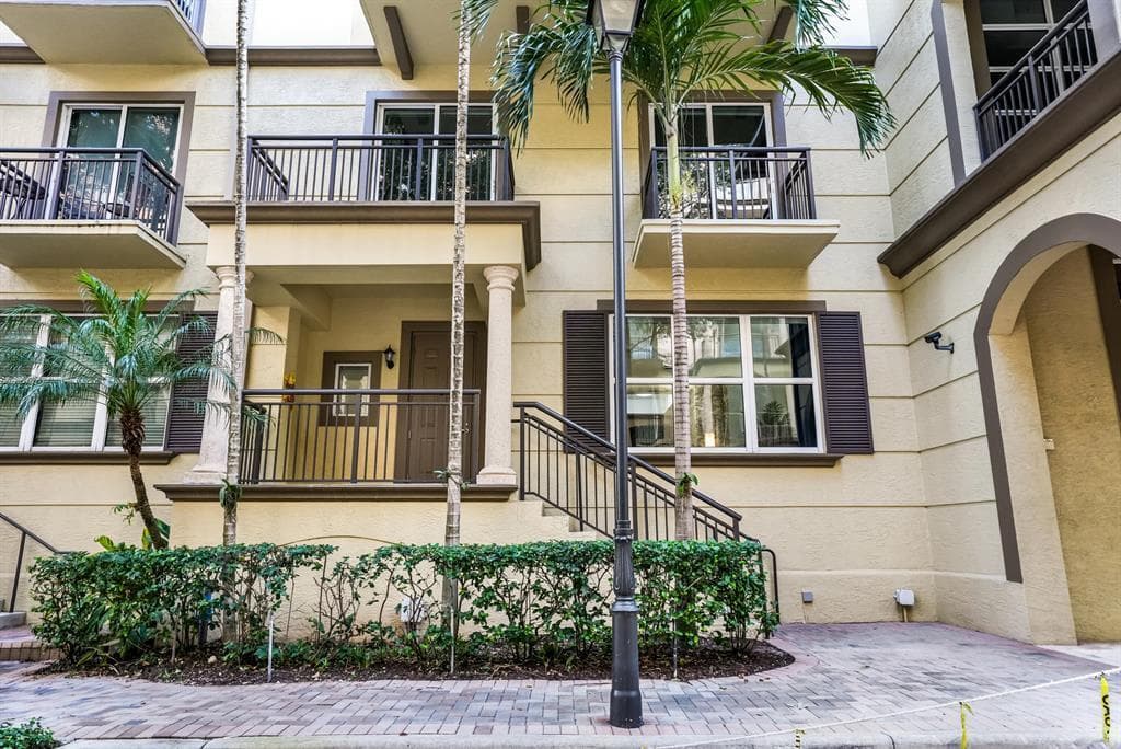 2609 NE 14th Avenue # 114, Wilton Manors FL 33334