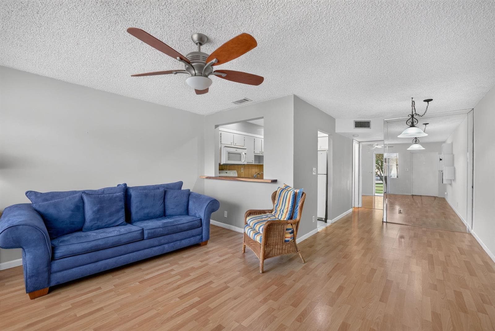 9141 Sunrise Lakes Boulevard # 210, Sunrise FL 33322 photo 5