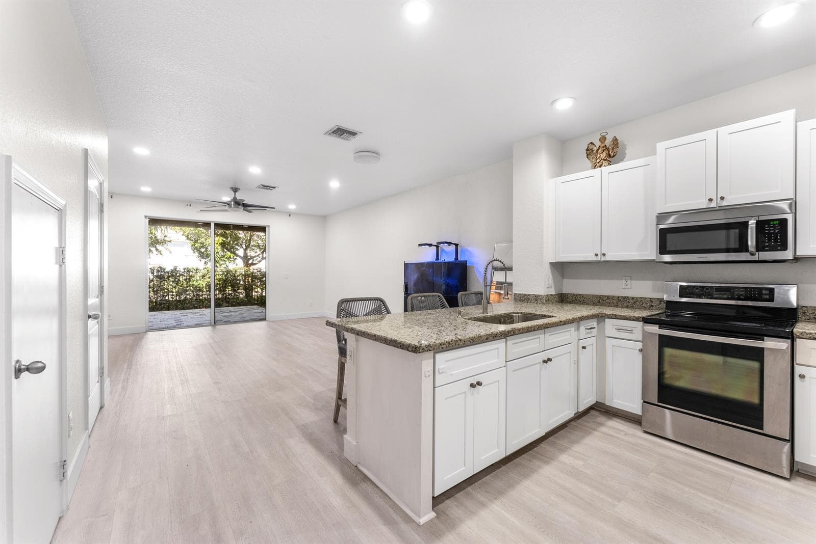 354 SE 1st Way # 354, Deerfield Beach FL 33441 photo 5