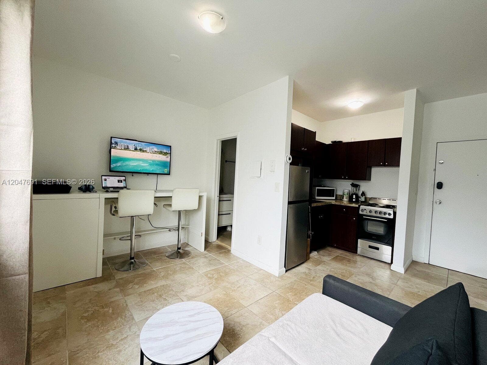 842 Meridian # 2F, Miami Beach FL 33139 photo 2