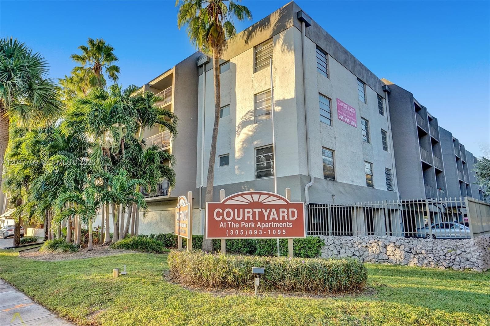 1595 NE 135th St # 241, North Miami FL 33161