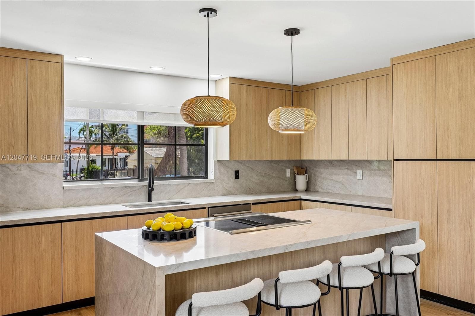 7811 Carlyle Ave, Miami Beach FL 33141 photo 5