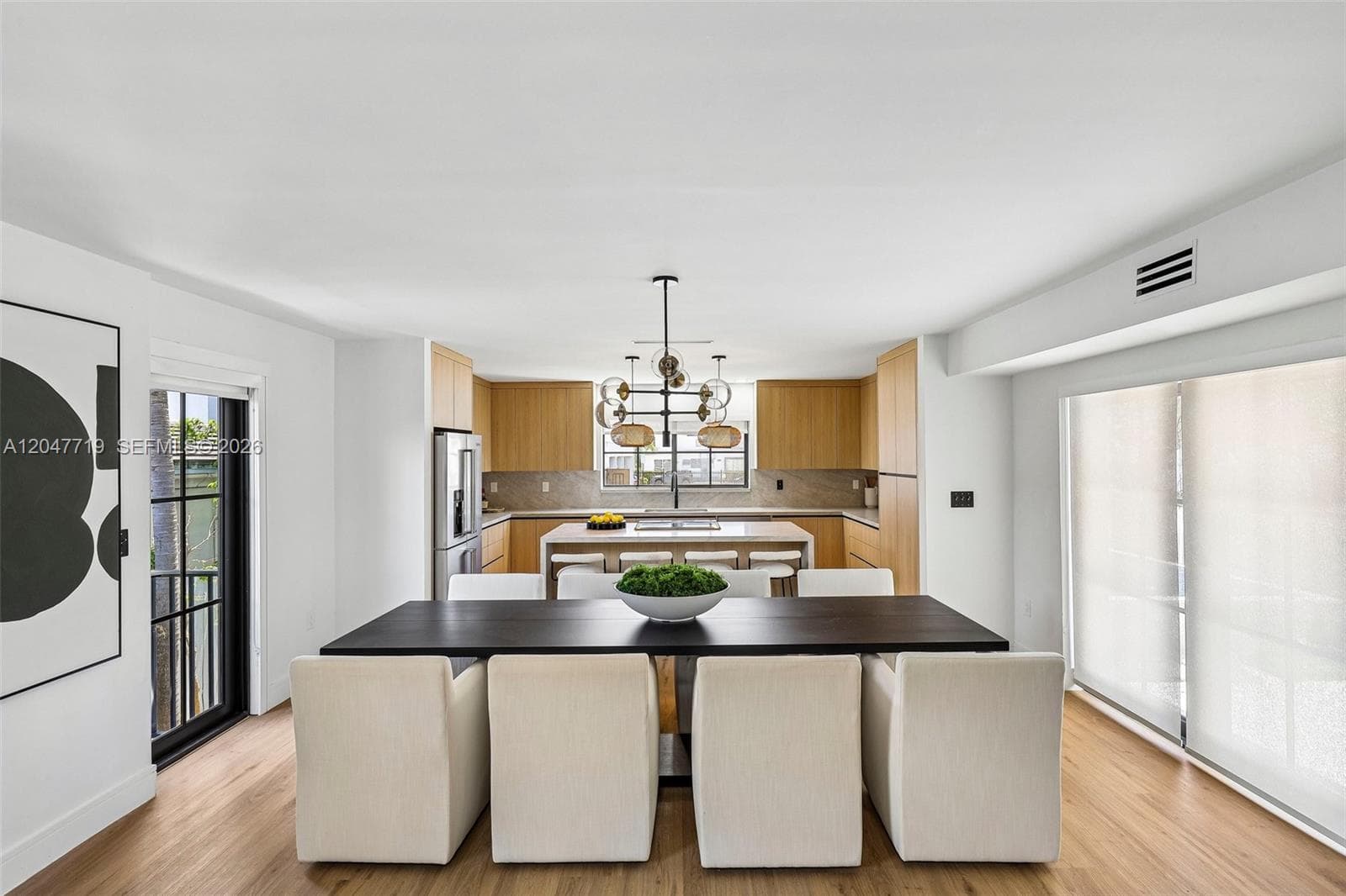 7811 Carlyle Ave, Miami Beach FL 33141 photo 4