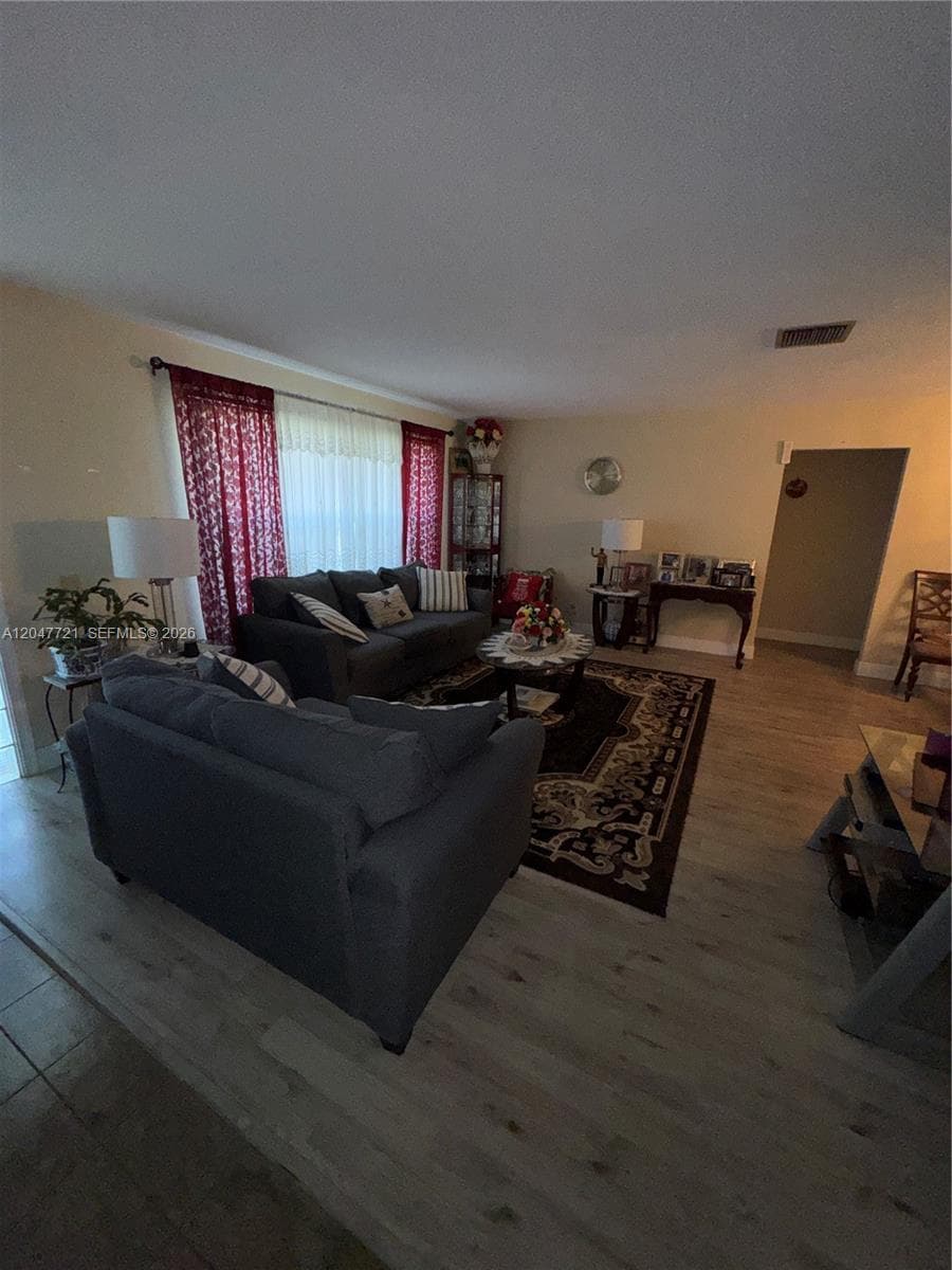4401 NW 43rd Ter, Tamarac FL 33319 photo 5
