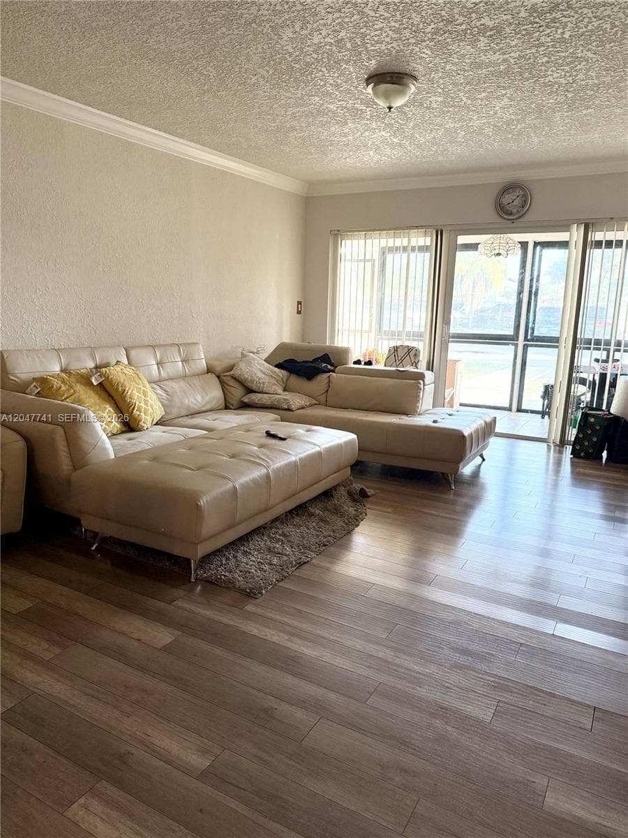 120 Lakeview Dr # 114, Weston FL 33326 photo 2