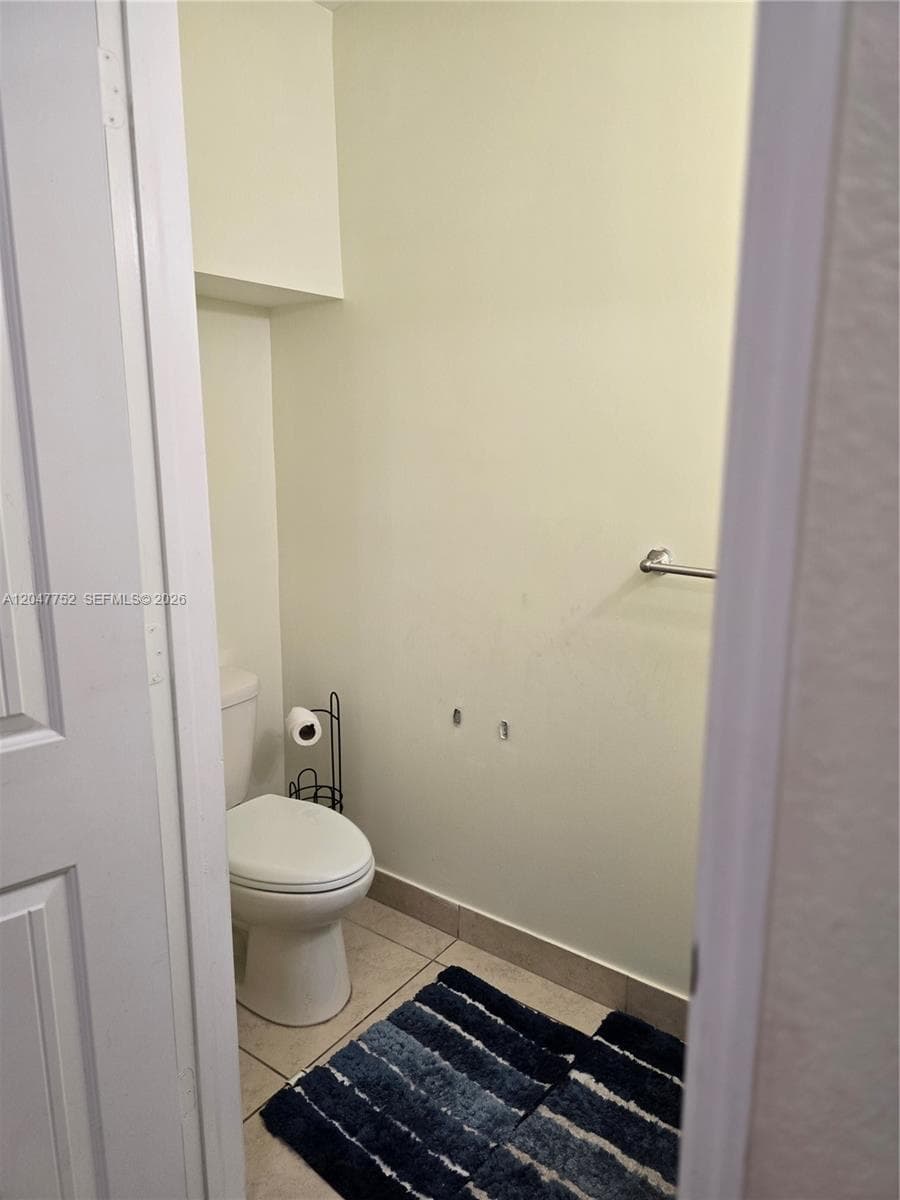 146 SW 7th Ct, Pompano Beach FL 33060 photo 4