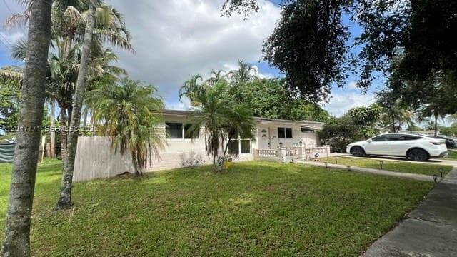 3000 N 72nd Way, Hollywood FL 33024 photo 2