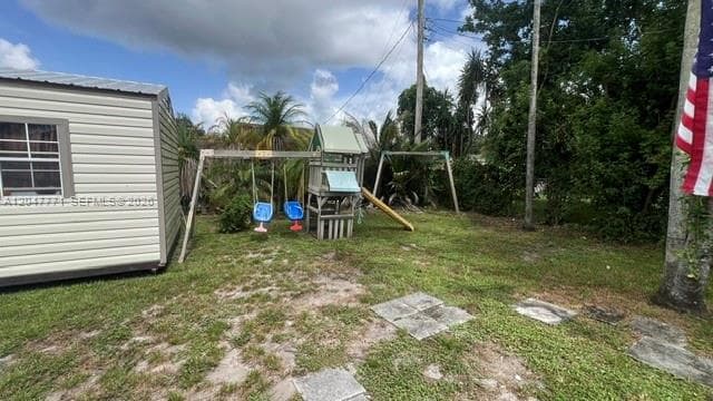 3000 N 72nd Way, Hollywood FL 33024 photo 5