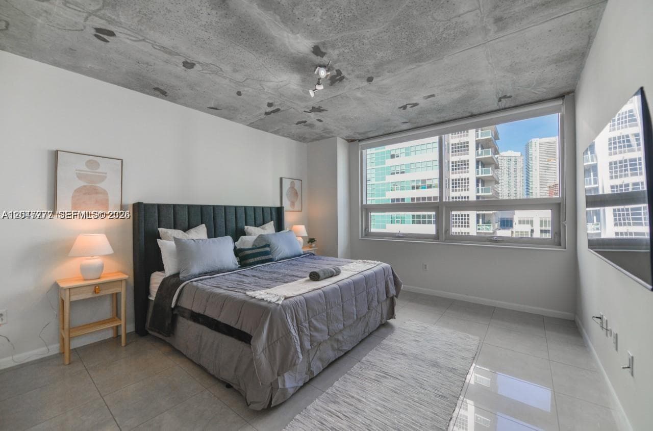 3250 NE 1st Ave # 901, Miami FL 33137 photo 4