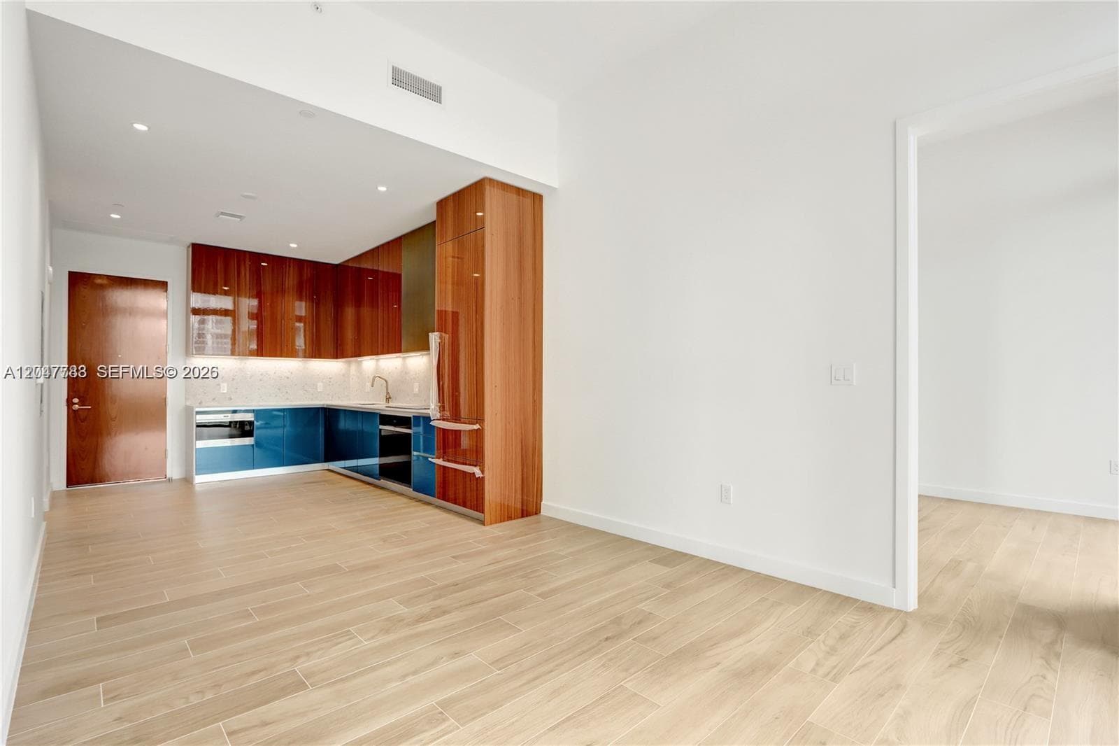 2655 S Bayshore Dr # 403, Miami FL 33133 photo 3