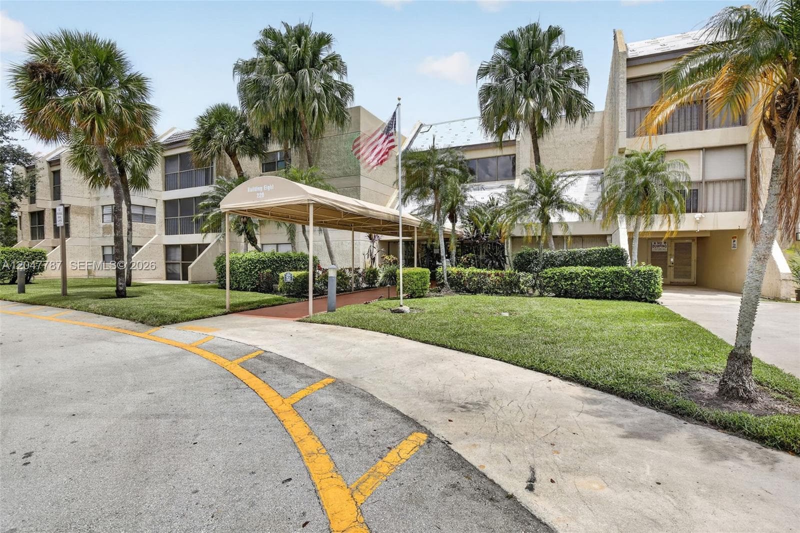 220 Lakeview Dr # 210, Weston FL 33326 photo 3