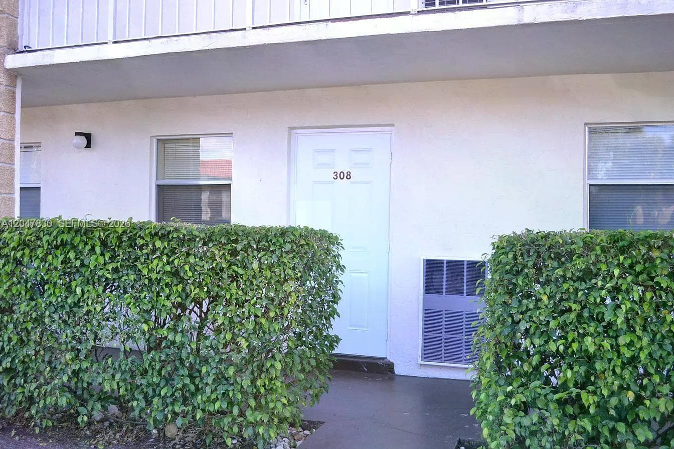 9855 Sandalfoot Blvd # 308, Boca Raton FL 33428 photo 2