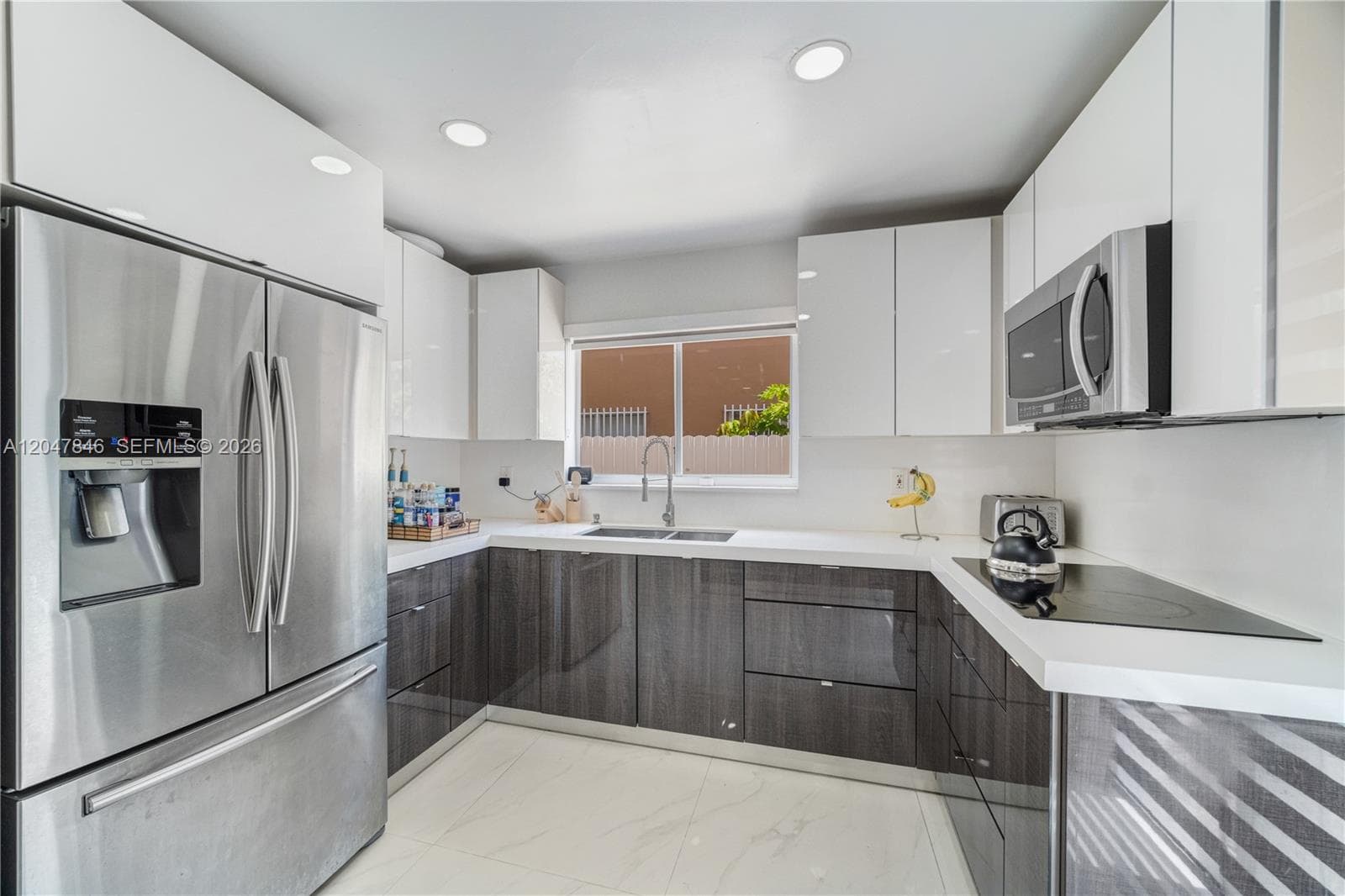 8668 NW 2nd Ter, Miami FL 33126 photo 5