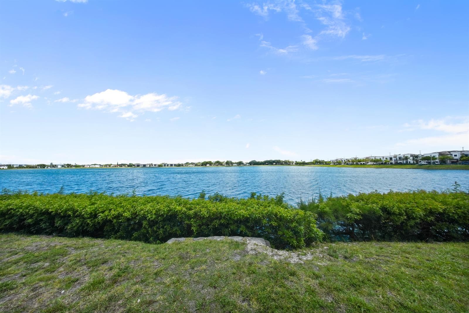 20860 San Simeon Way # 109-6, Miami FL 33179