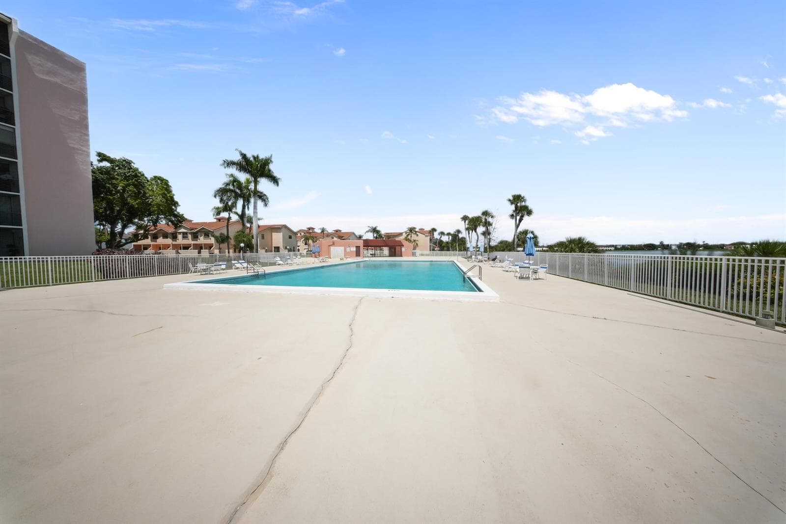 20860 San Simeon Way # 109-6, Miami FL 33179 photo 4
