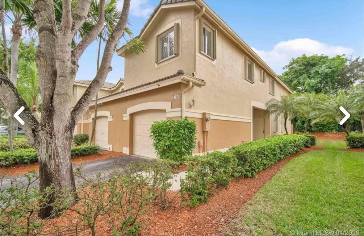 2166 Hacienda Terrace, Weston FL 33327 photo 2