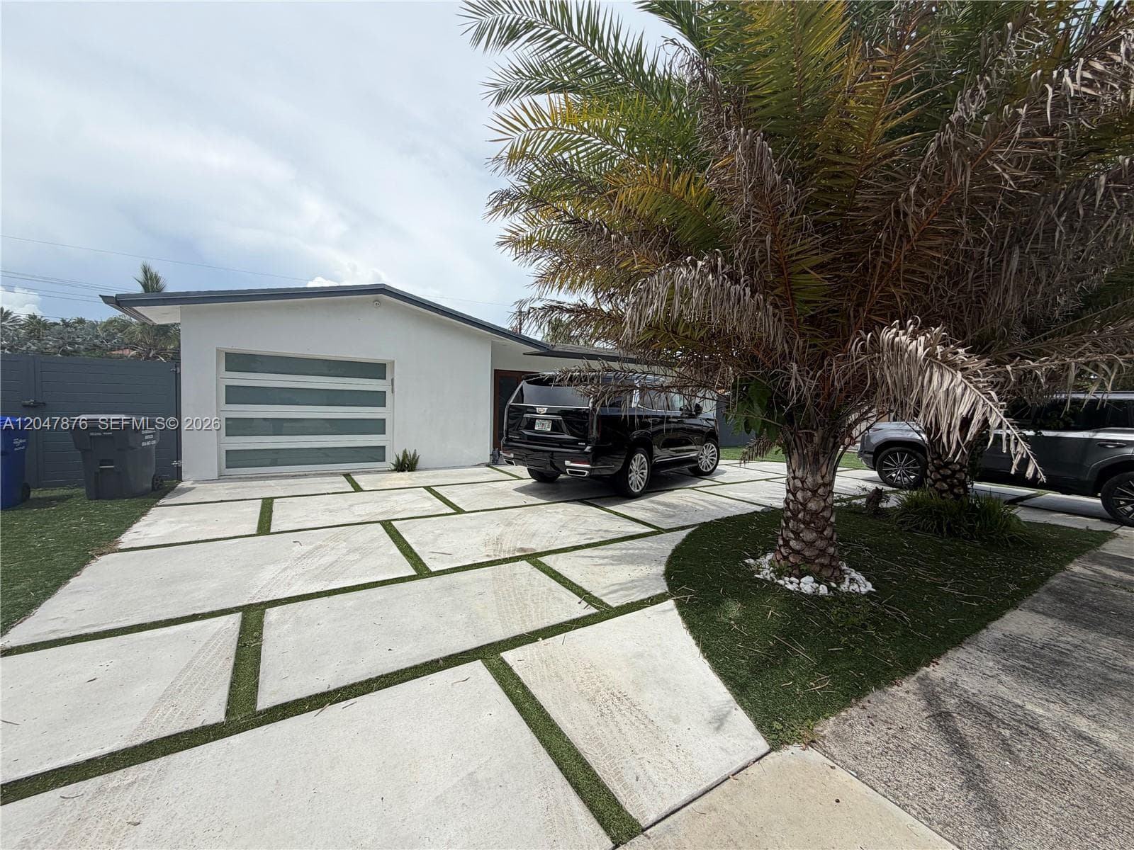 7525 Roosevelt St, Hollywood FL 33024 photo 3