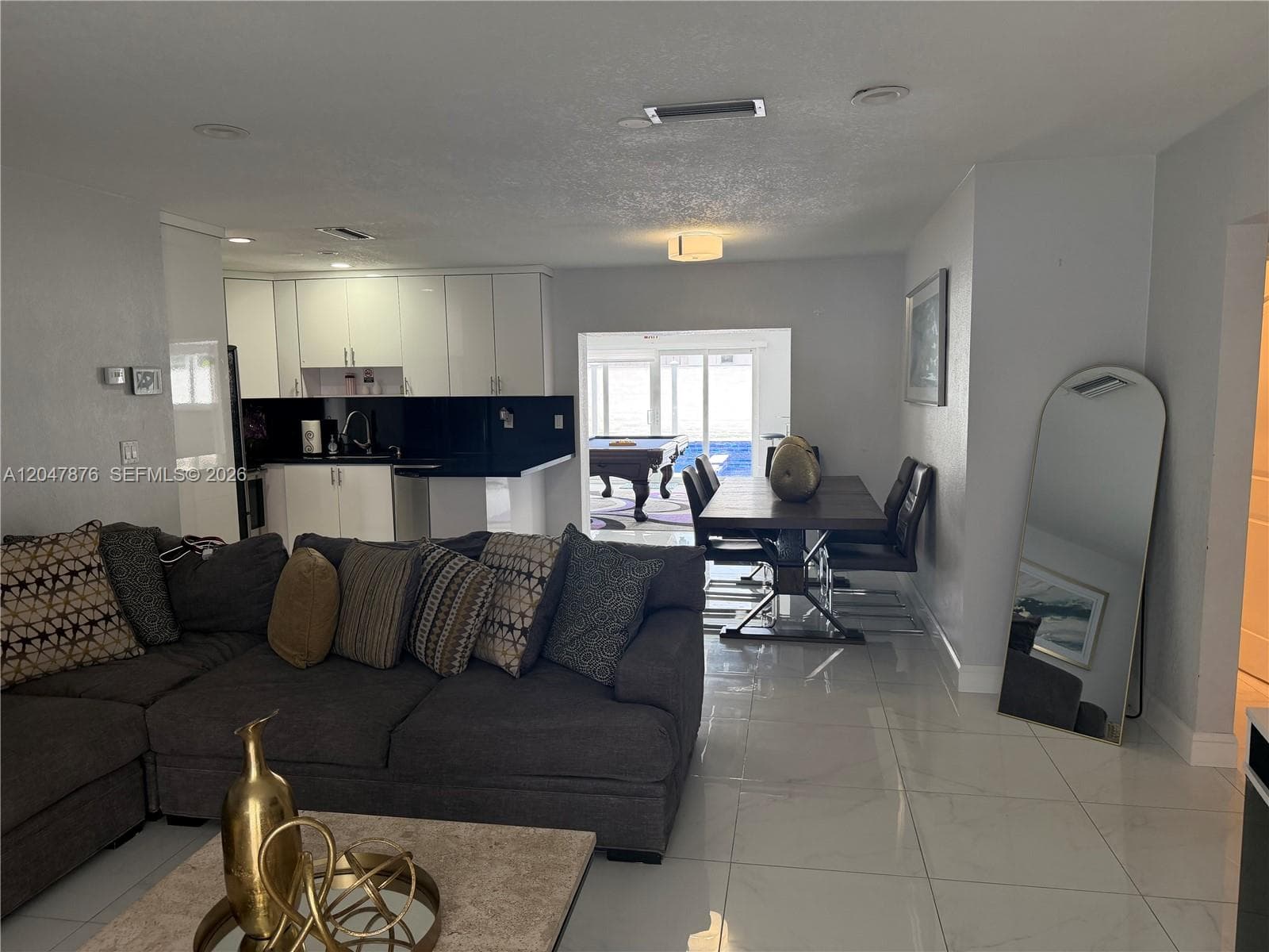 7525 Roosevelt St, Hollywood FL 33024 photo 4