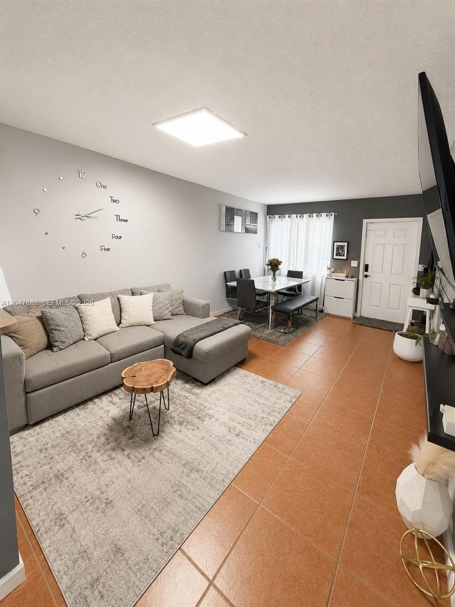 7830 NW 6th St # 103, Pembroke Pines FL 33024 photo 4
