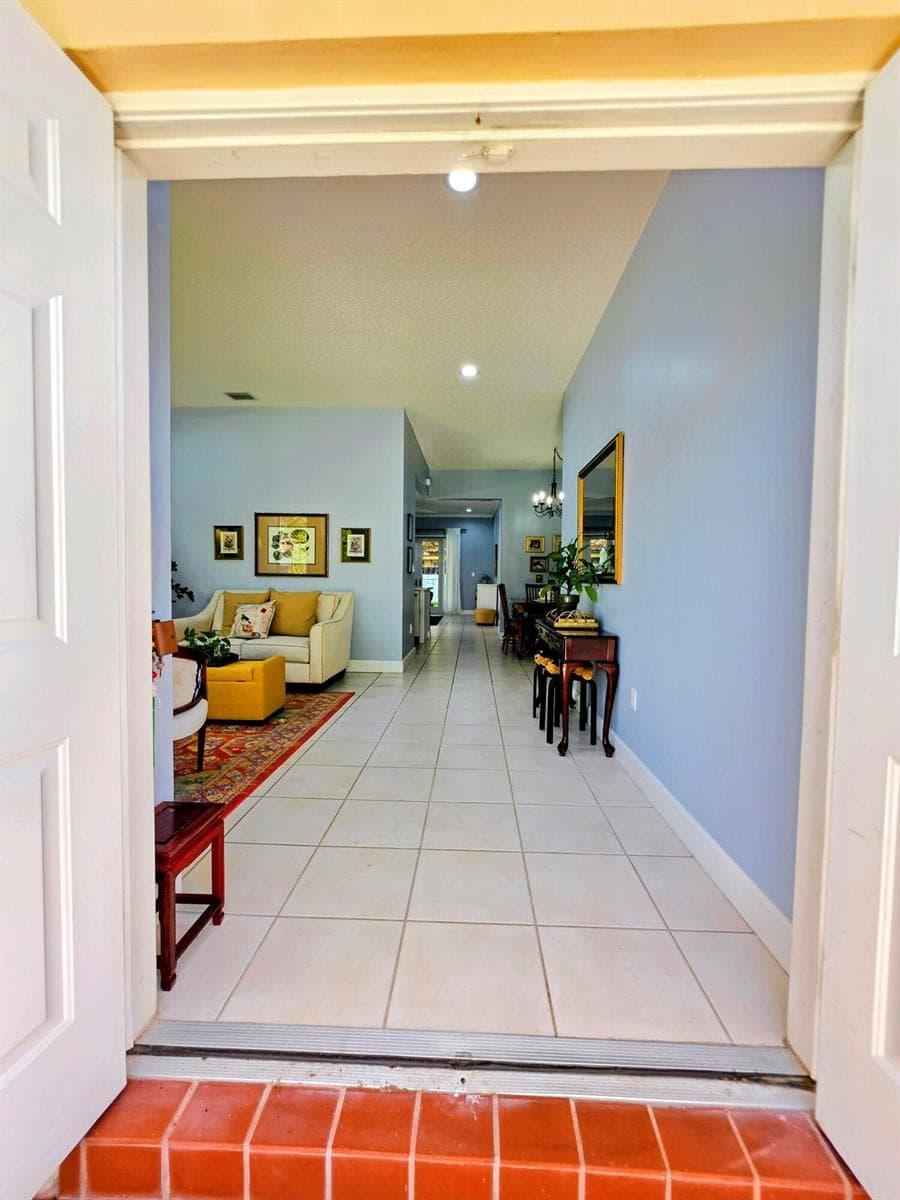 14013 N Cypress Cove Circle, Davie FL 33325 photo 4