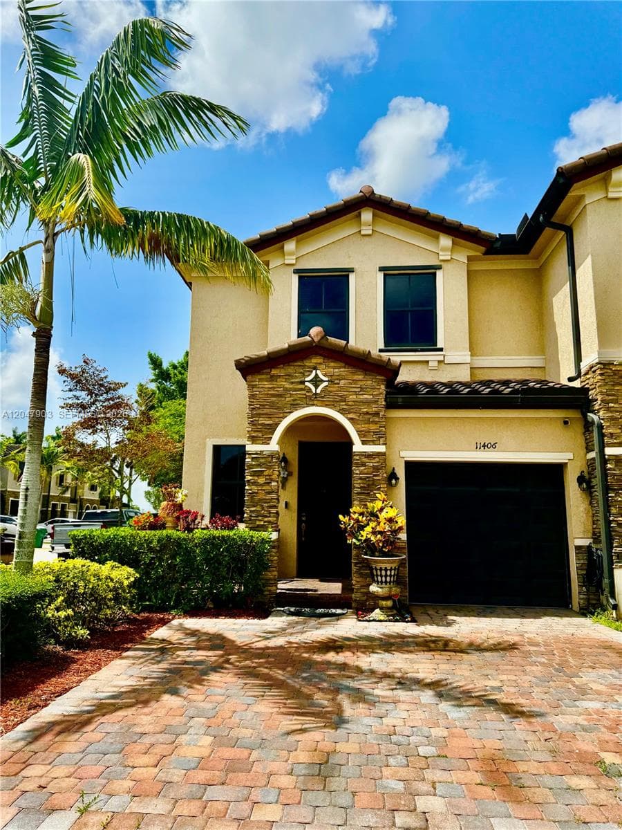 11406 SW 252nd Ter, Homestead FL 33032 photo 3