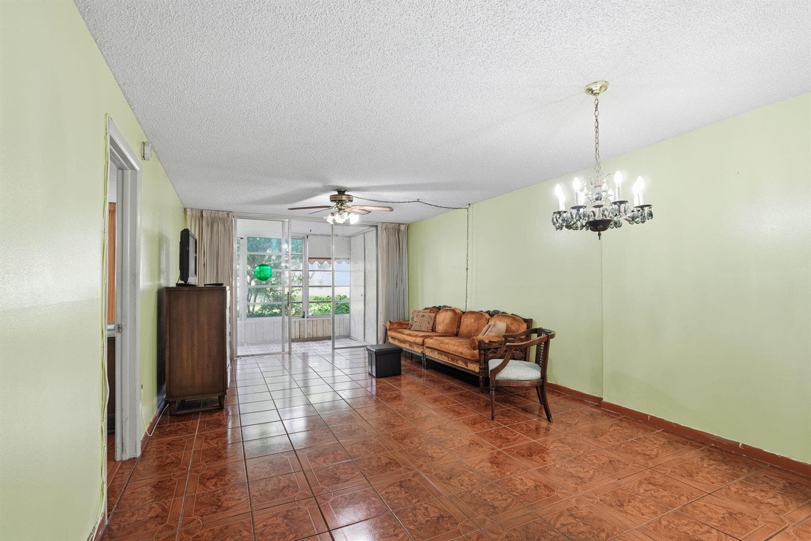 3000 NW 48th Terrace # 130, Lauderdale Lakes FL 33313