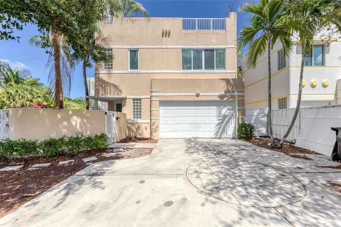 502 SW 4th Avenue # 1, Fort Lauderdale FL 33315