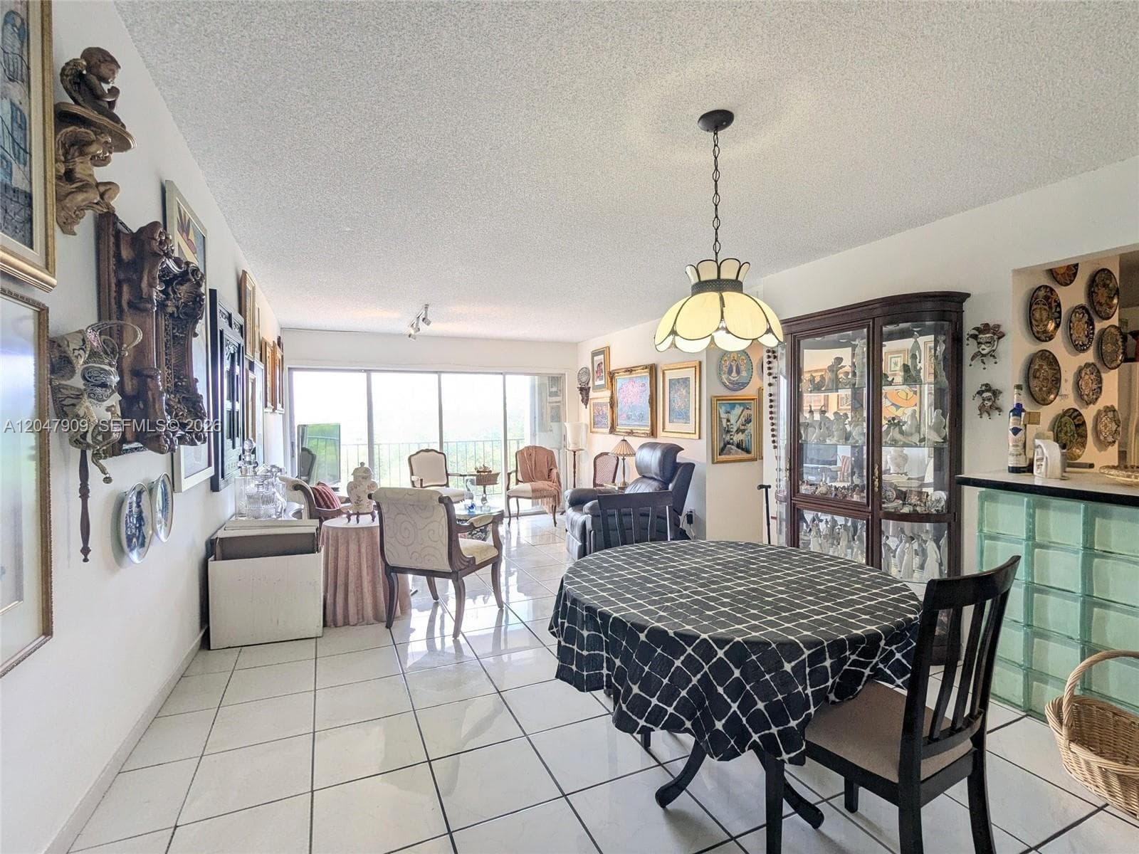 9140 Fontainebleau Blvd # 504, Miami FL 33172 photo 2