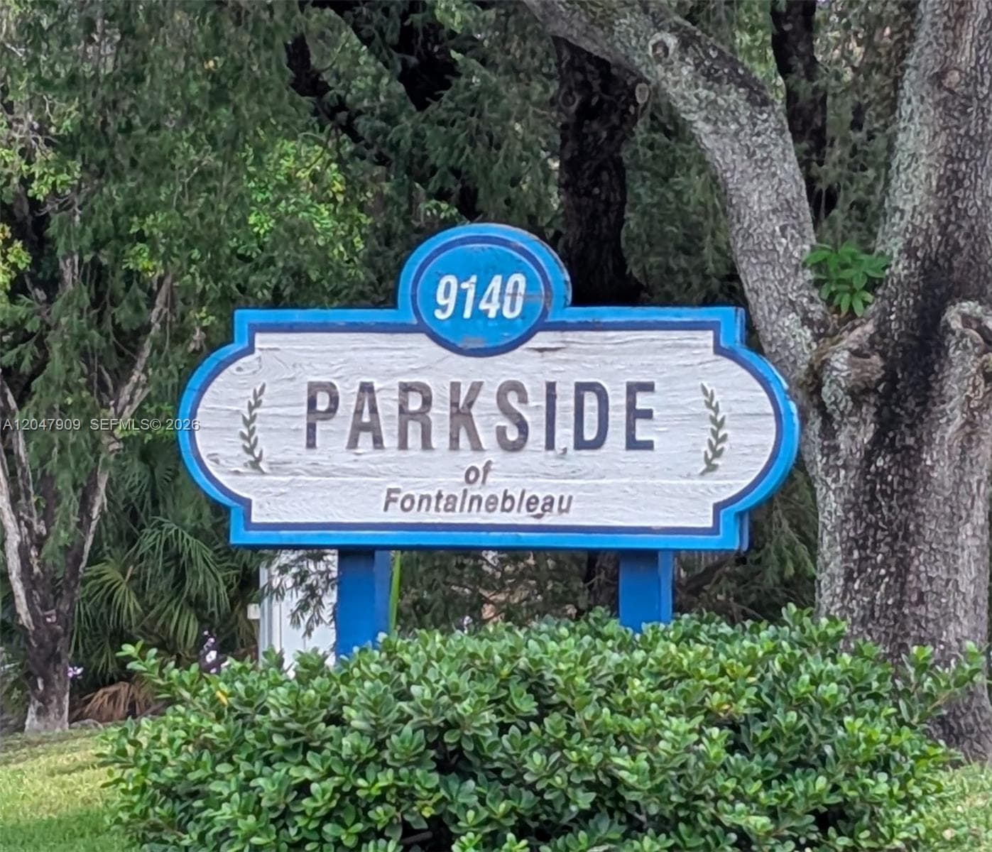 9140 Fontainebleau Blvd # 504, Miami FL 33172