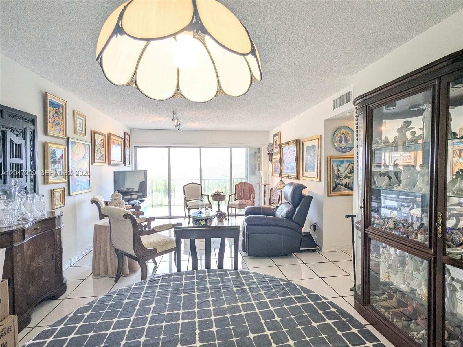 9140 Fontainebleau Blvd # 504, Miami FL 33172 photo 4