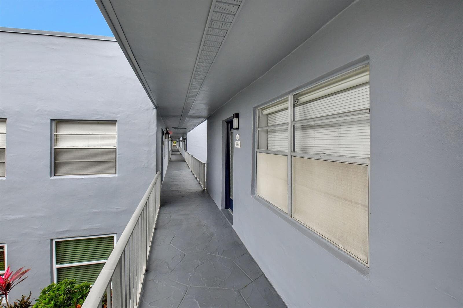 126 Burgundy # C, Delray Beach FL 33484 photo 2