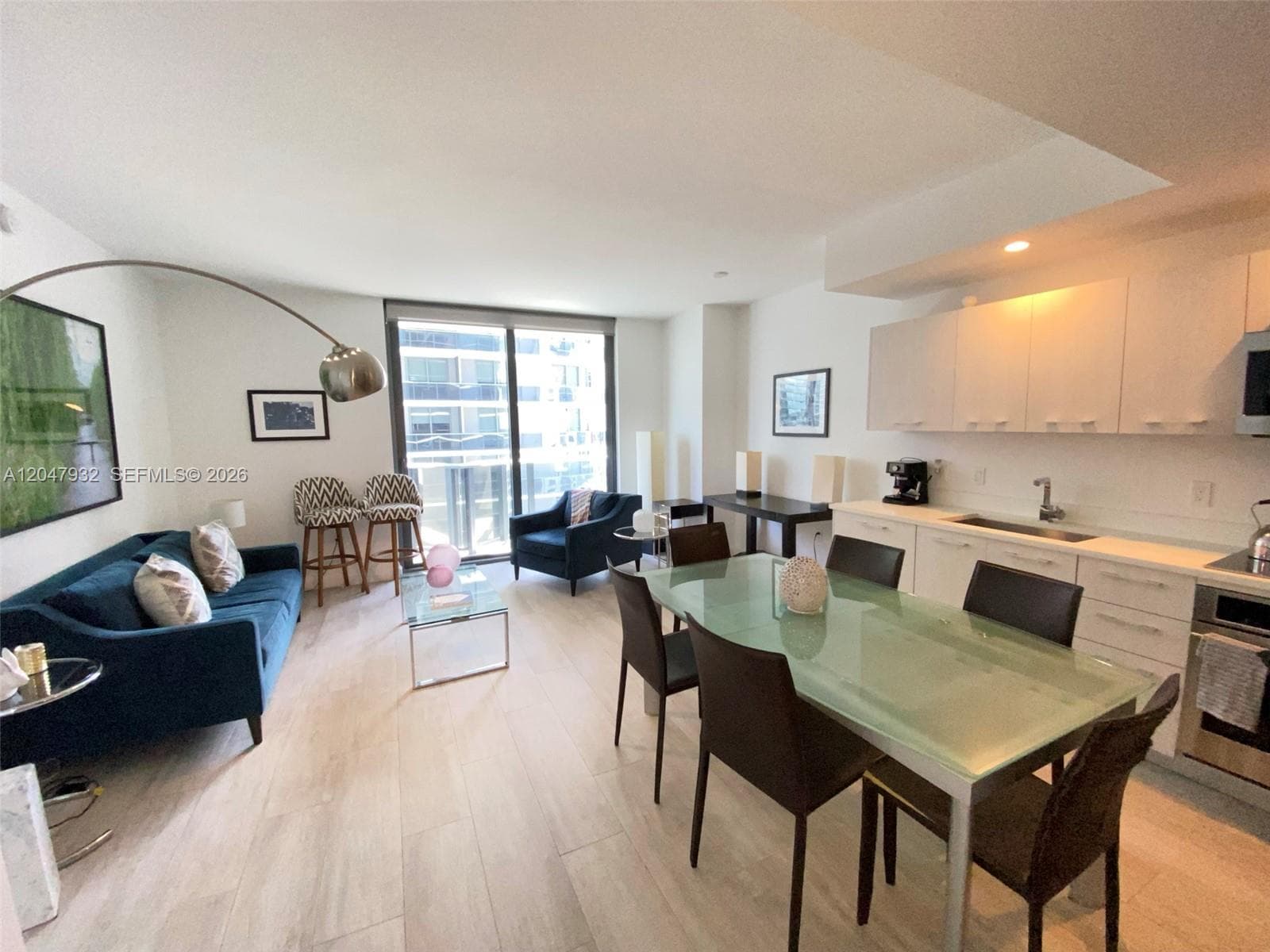 55 SW 9th St # 2102, Miami FL 33130 photo 5