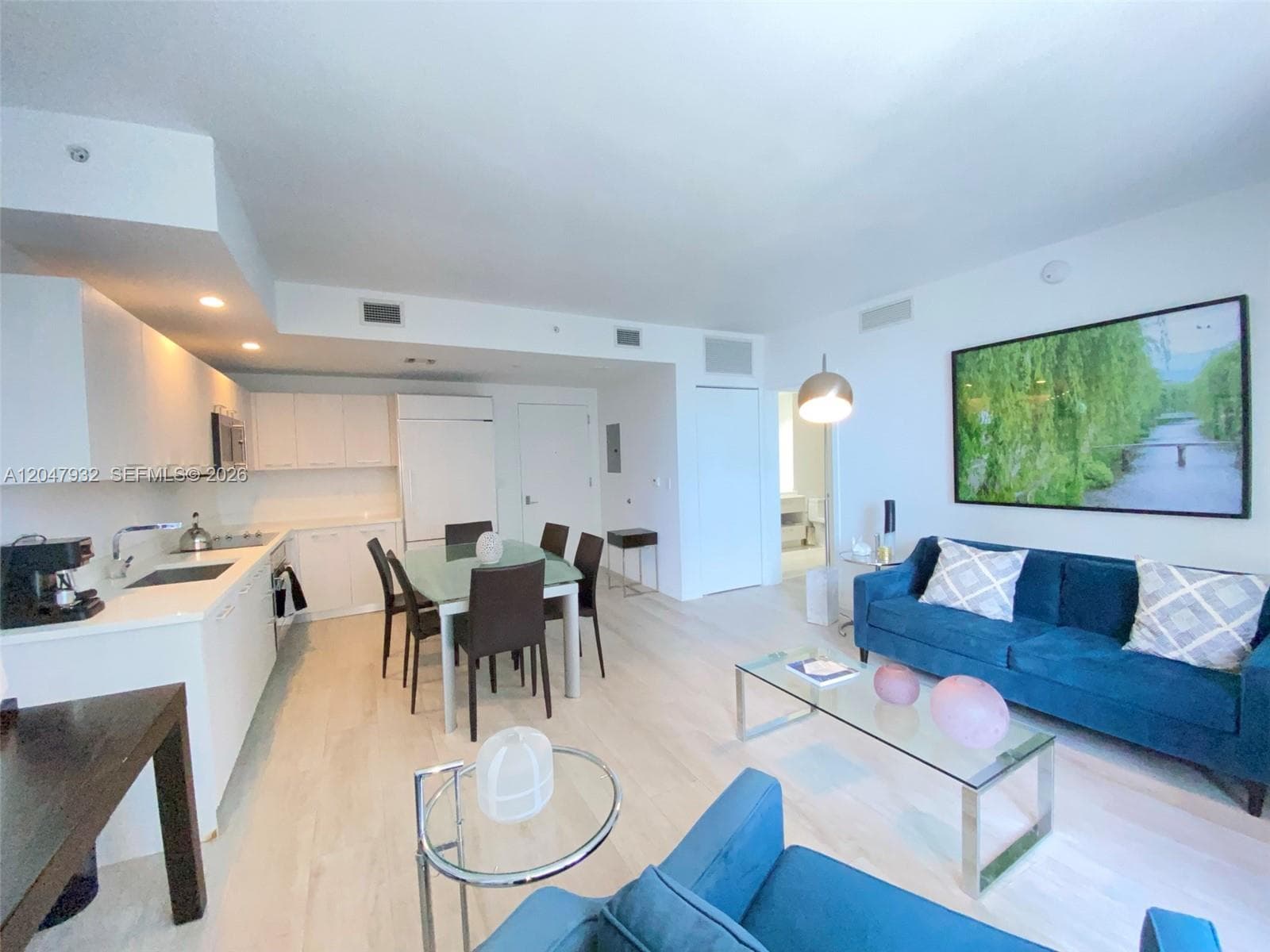 55 SW 9th St # 2102, Miami FL 33130 photo 4