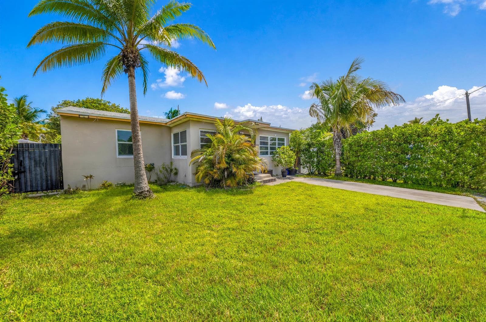 2326 Harding Street, Hollywood FL 33020 photo 3