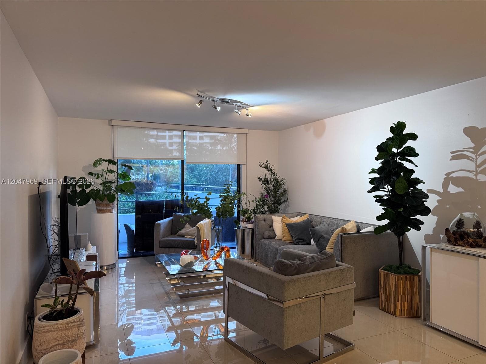 600 Three Islands Blvd # 115, Hallandale Beach FL 33009 photo 3
