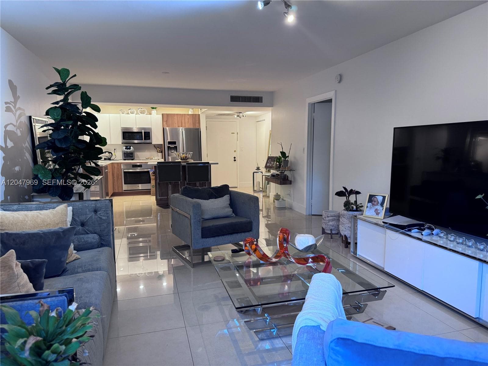600 Three Islands Blvd # 115, Hallandale Beach FL 33009 photo 4